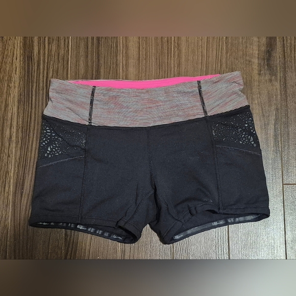Lululemon Run: Shorty Short Deep Coal / Wee Are From Space Deep Coal - Picture 4 of 9